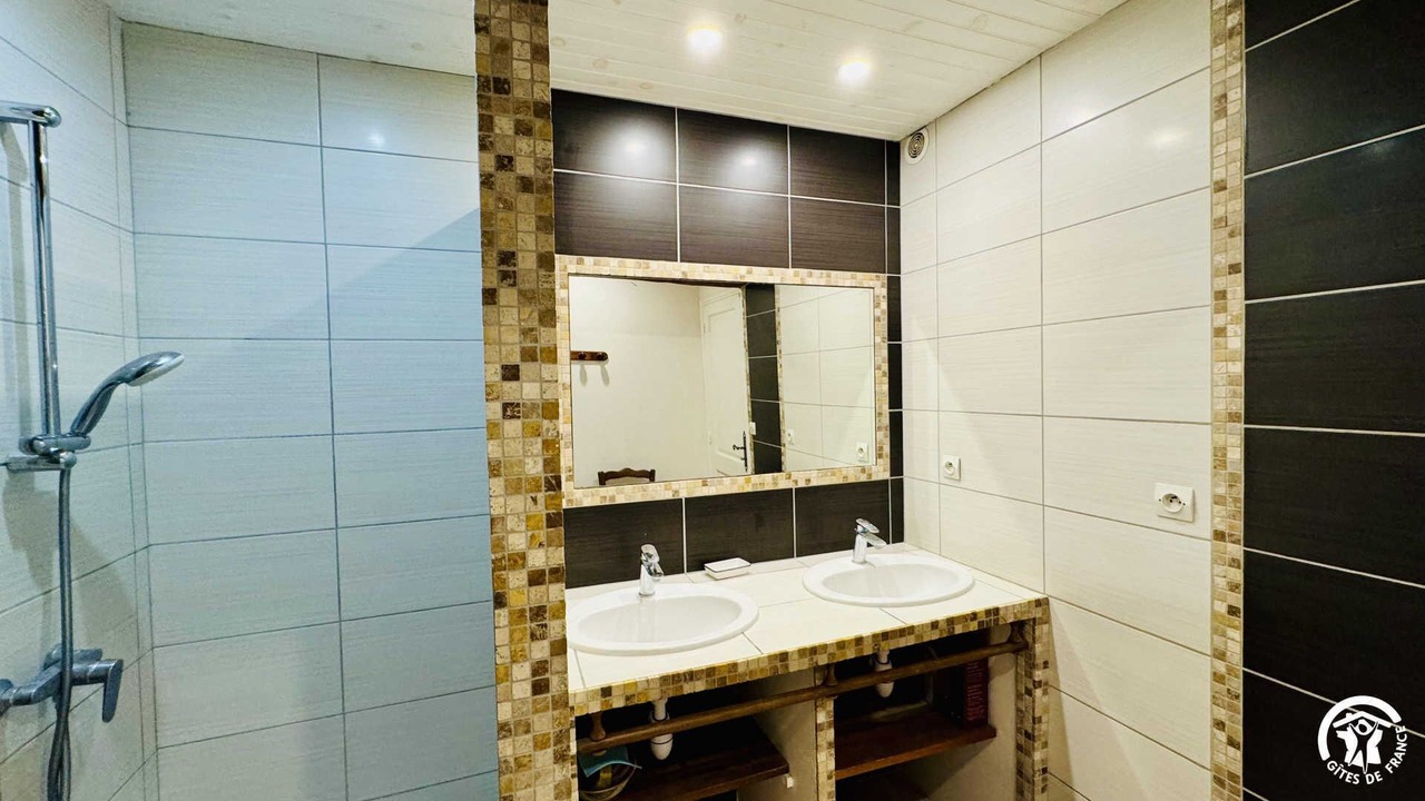 Photo of Bathroom in Saint-Jean-de-Barrou