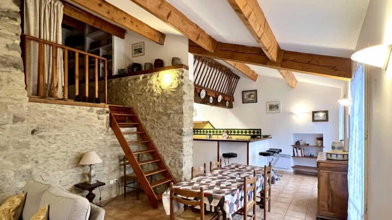 Photo of Others in Greffeil