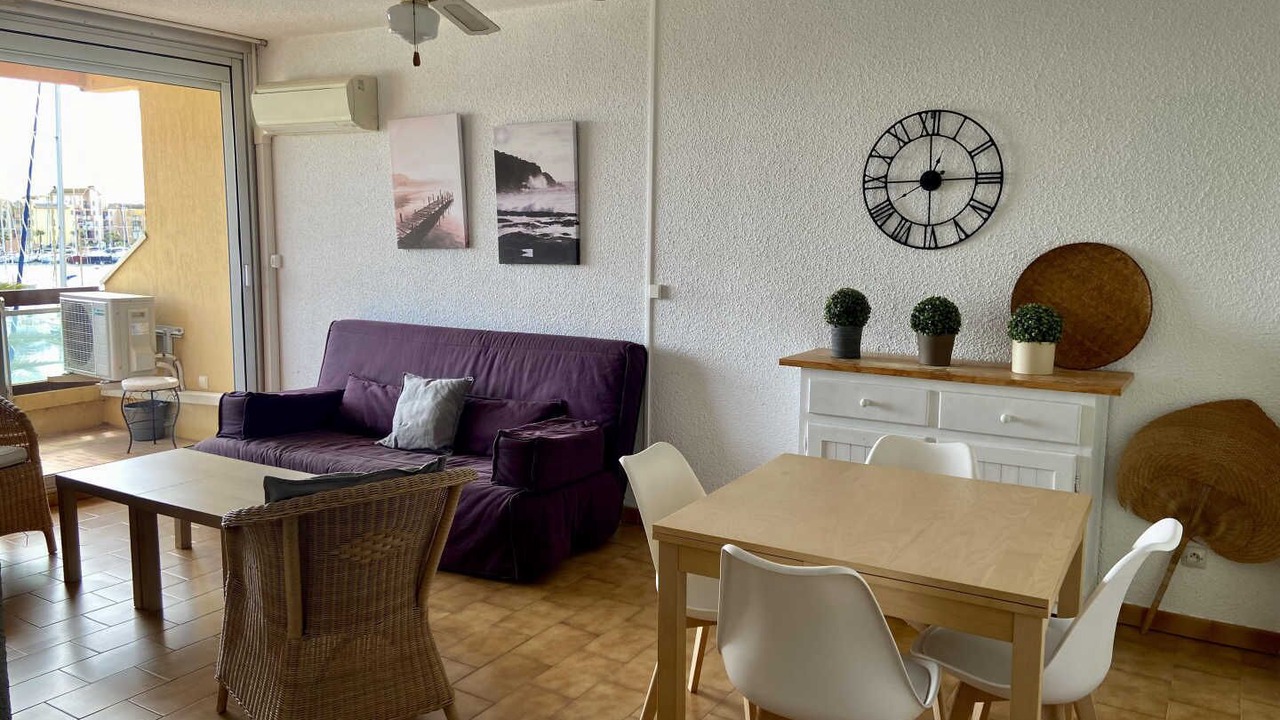 Photo of Livingroom in Port Rive Gauche