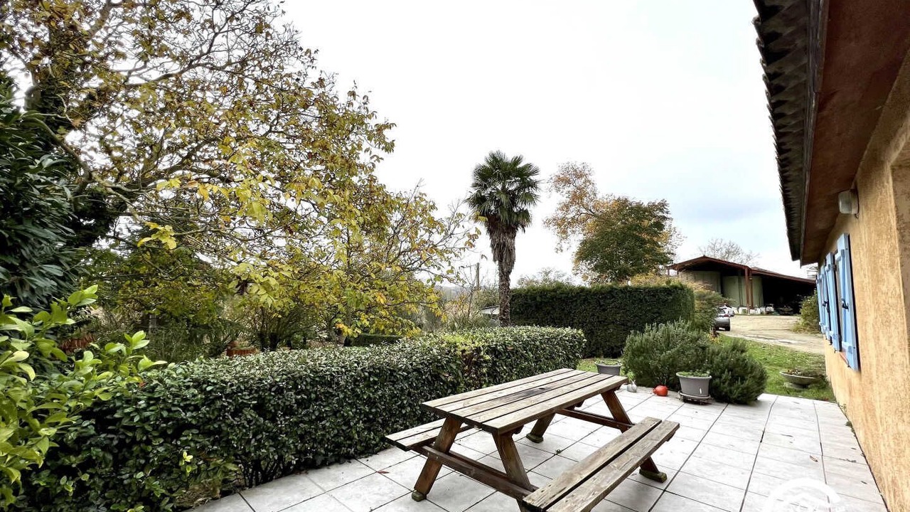 Photo of Outdoor in Plaigne