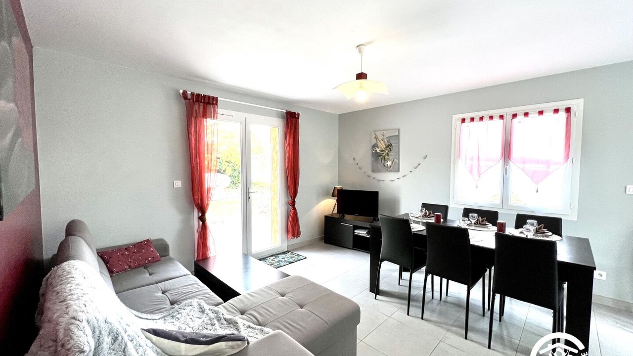 Photo of Livingroom in Plaigne