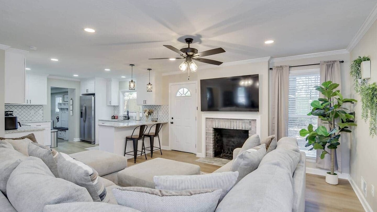 Photo of Livingroom in Montclair