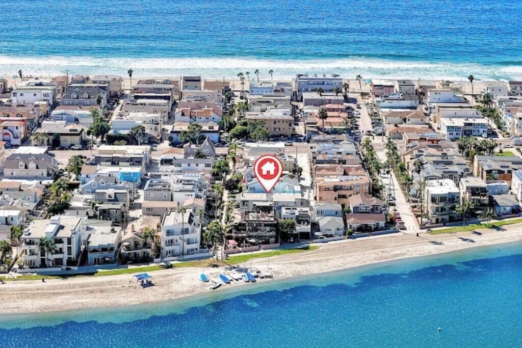 Photo of Others in Central Mission Beach