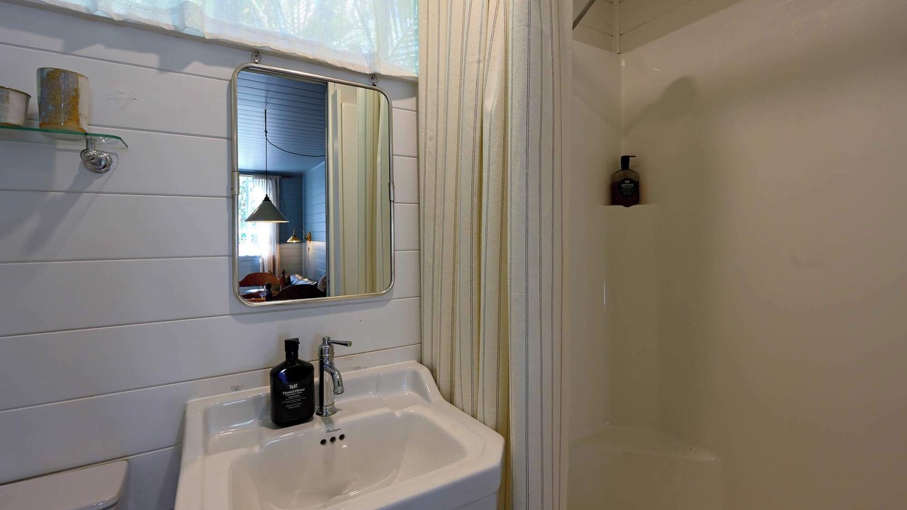 Photo of Bathroom in Goonengerry