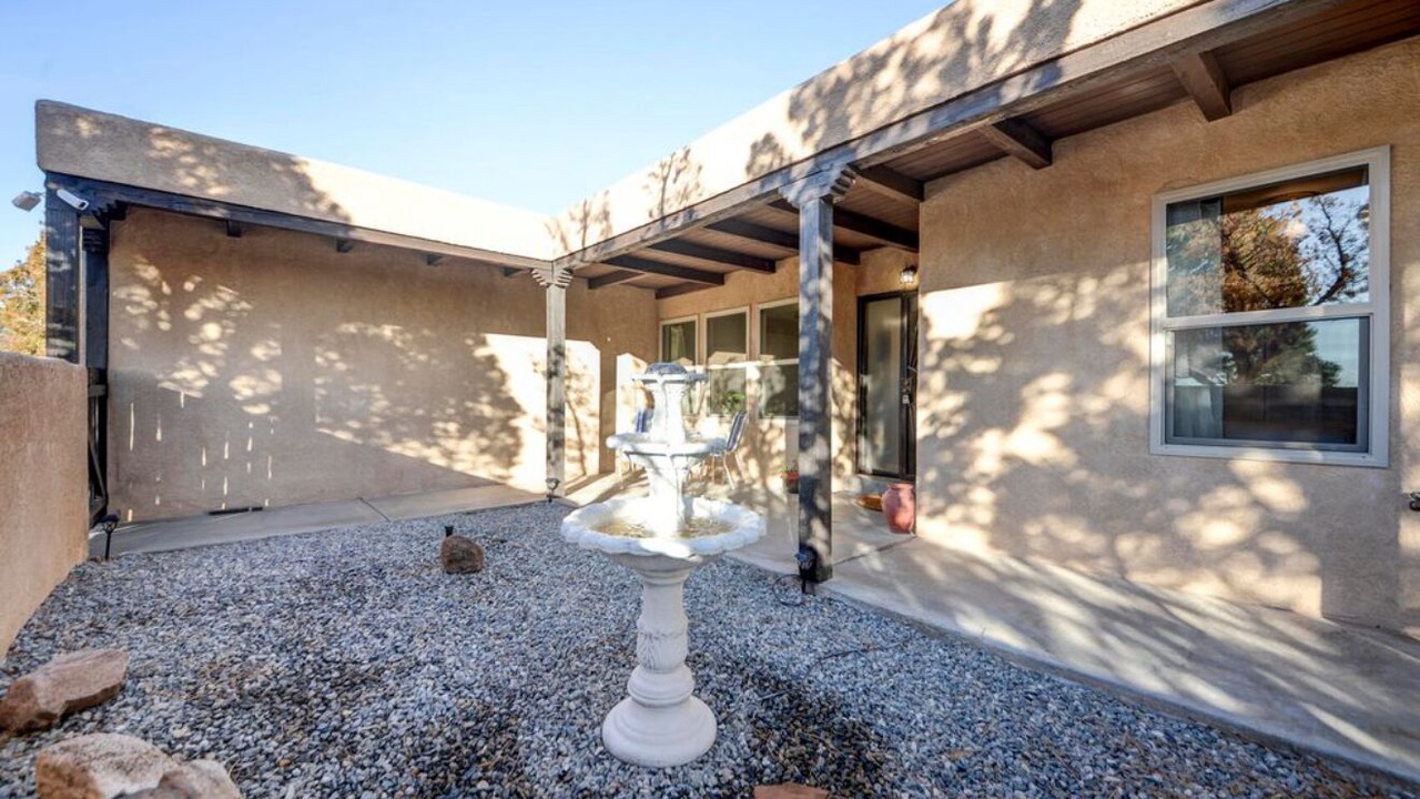Photo of Patio Balcony in Glenwood Hills