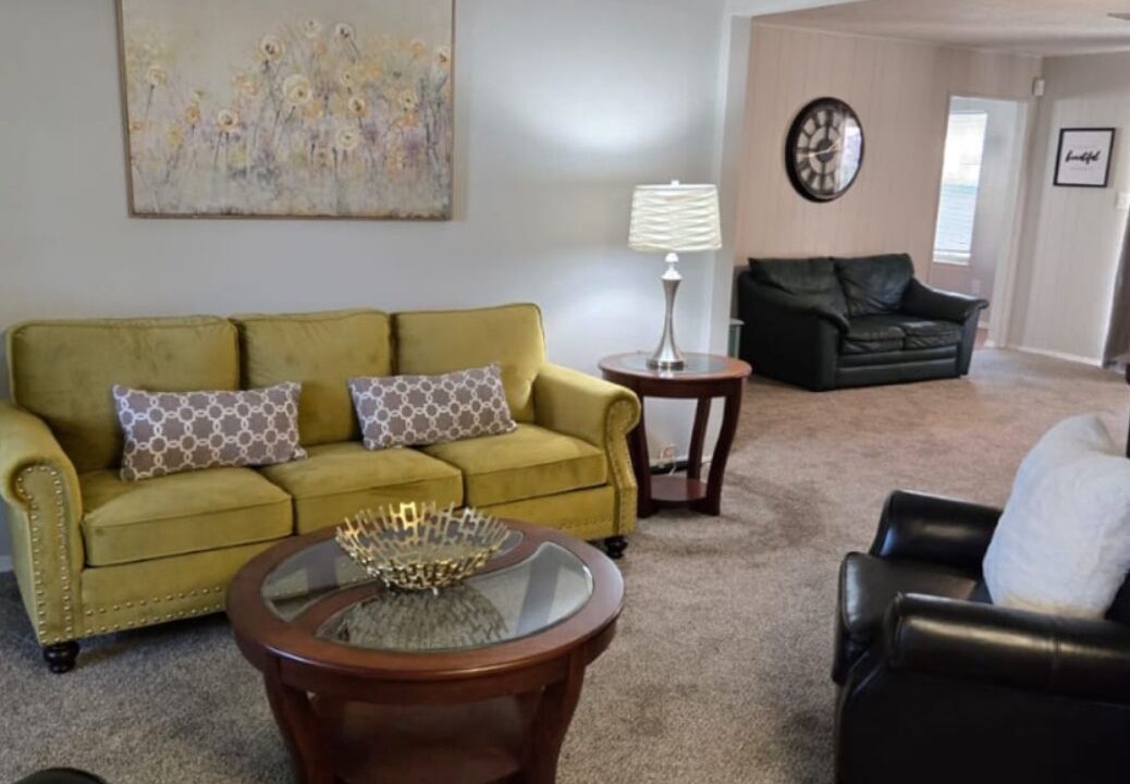 Photo of Livingroom in Glenwood Hills