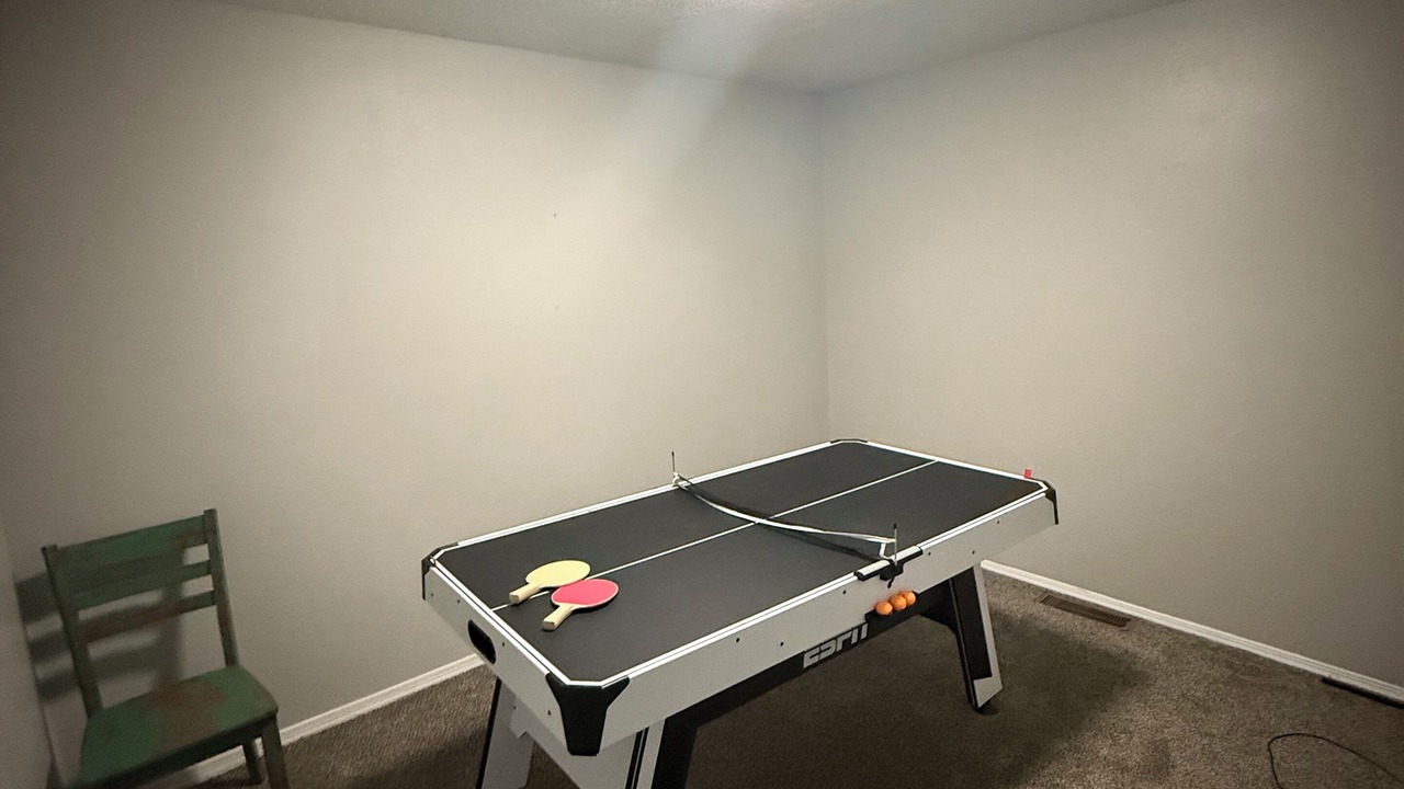 Photo of Bedroom in Glenwood Hills