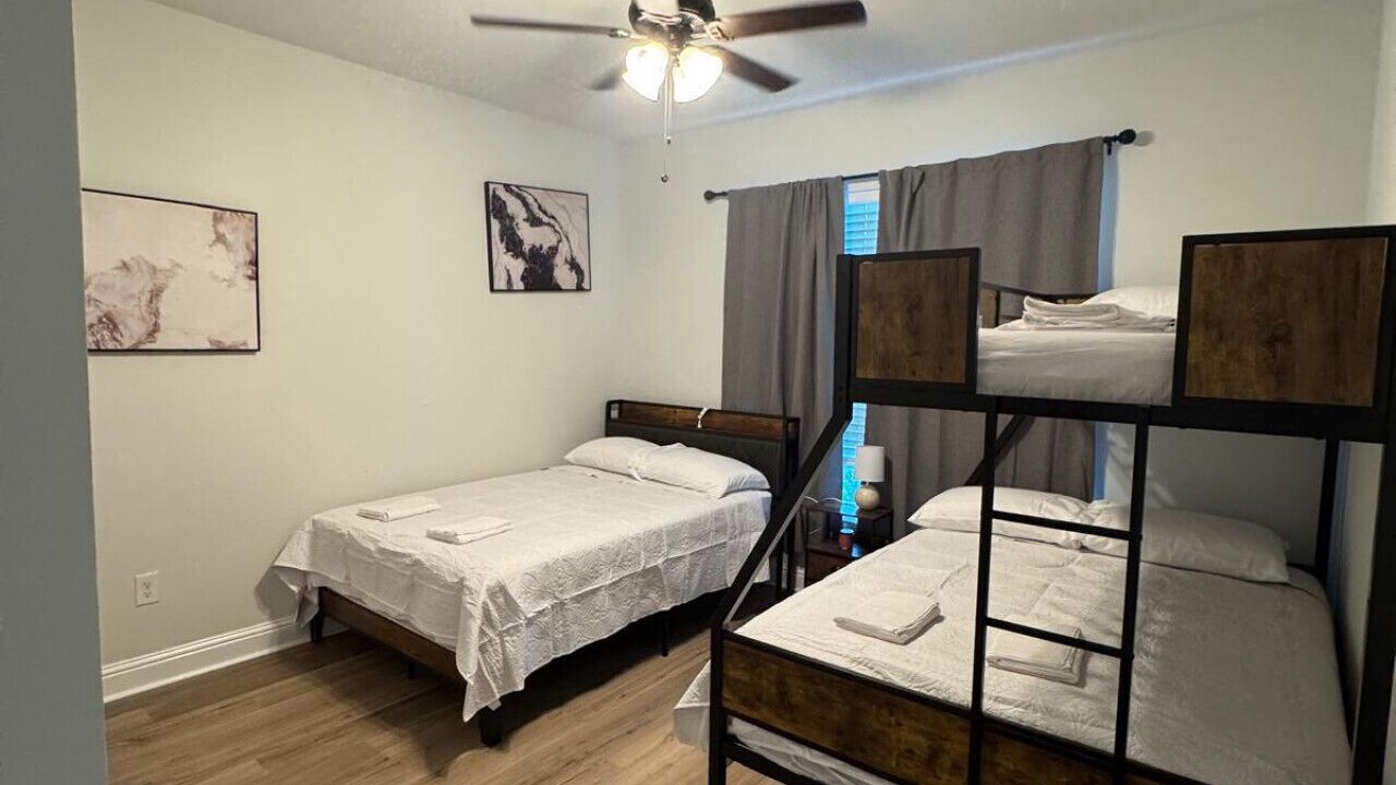Photo of Bedroom in Highlands - Perkins