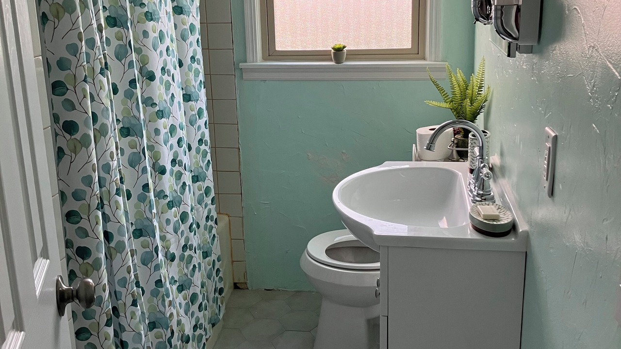 Photo of Bathroom in Midwest City