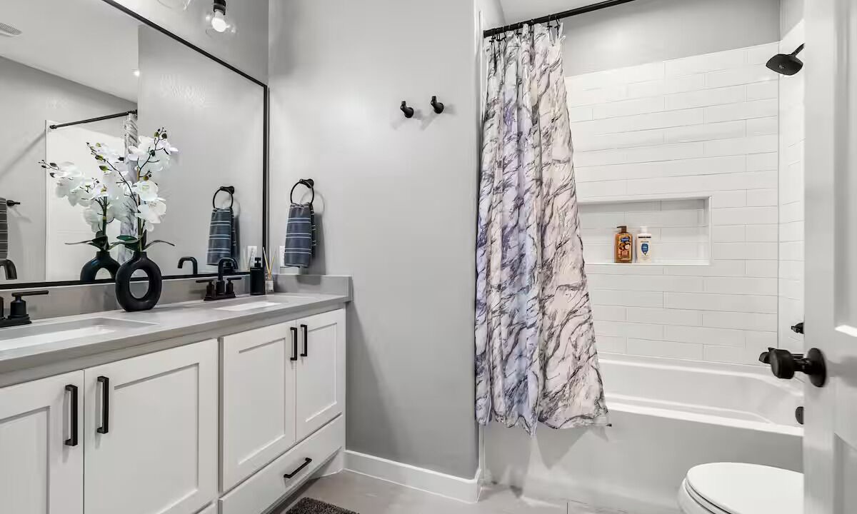 Photo of Bathroom in Taylor
