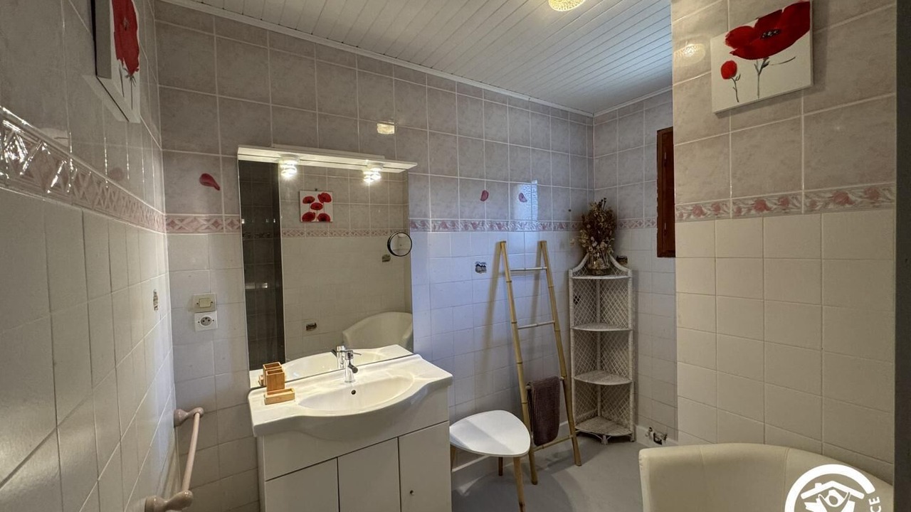 Photo of Bathroom in Trouillas