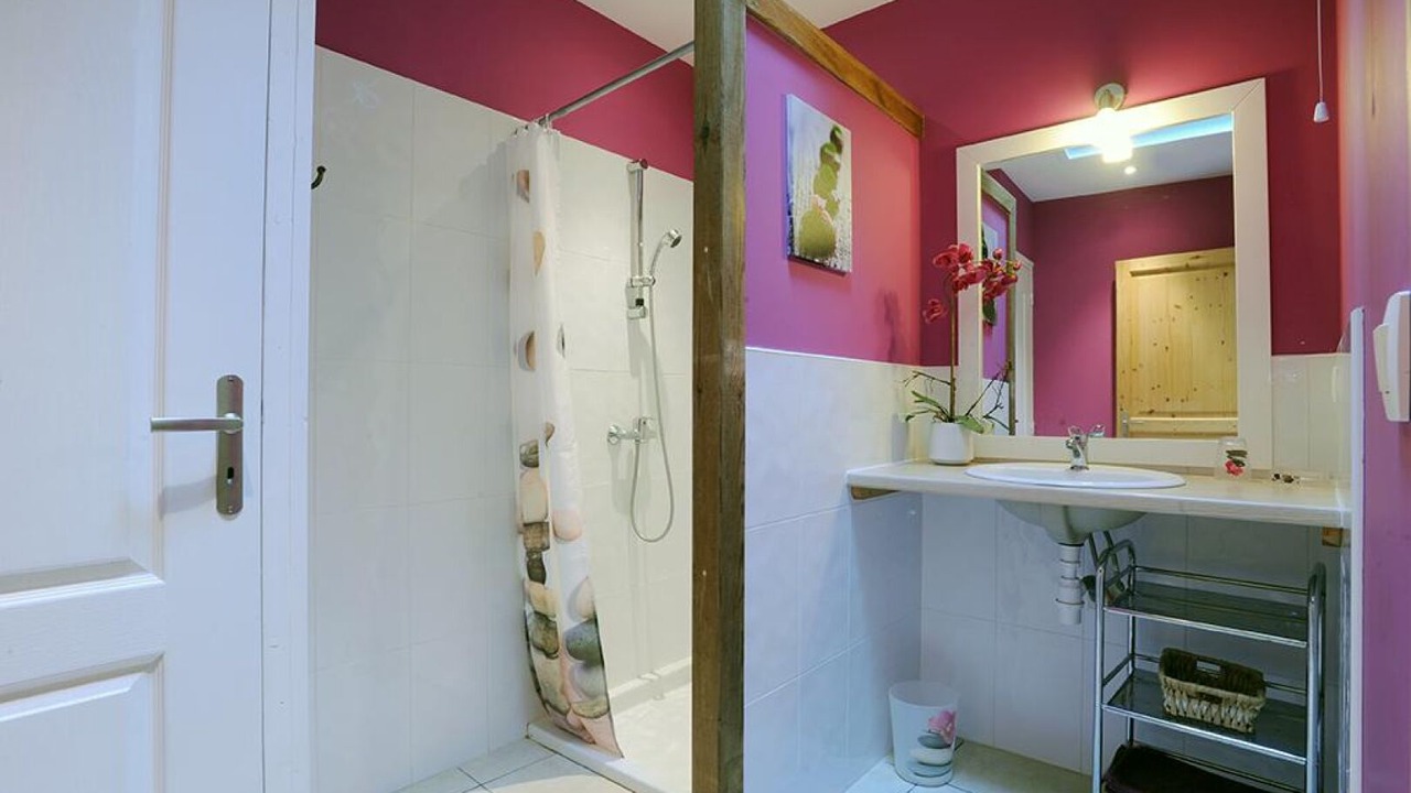Photo of Bathroom in Montgaillard