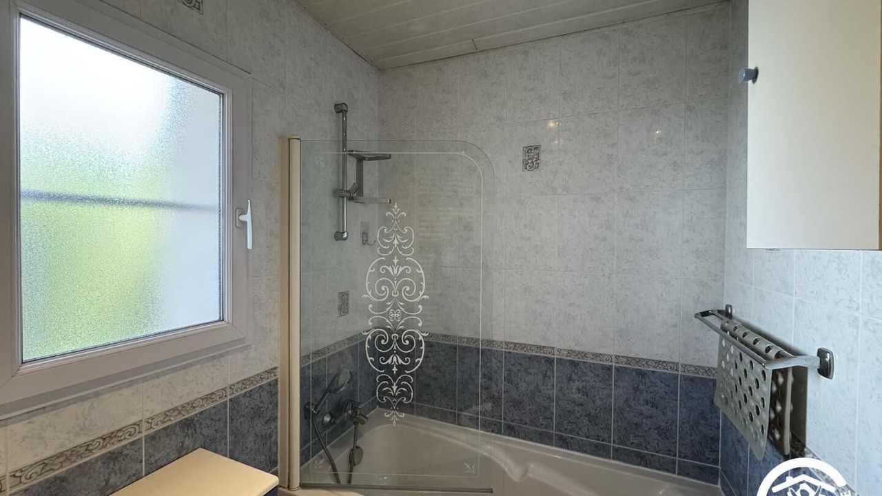 Photo of Bathroom in Passa