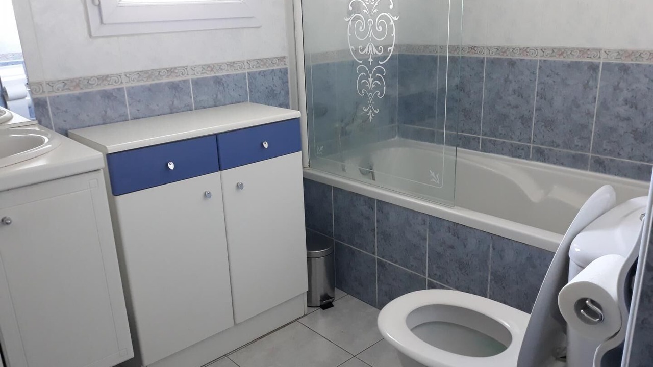 Photo of Bathroom in Passa