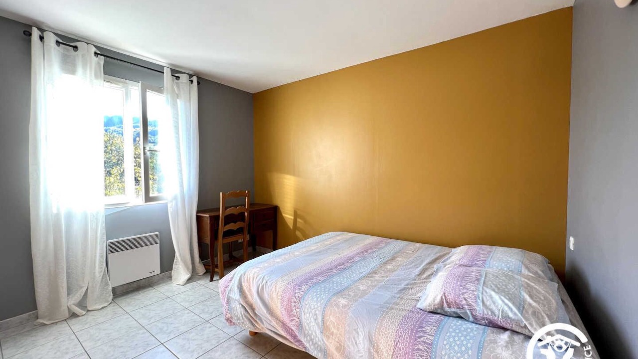 Photo of Bedroom in Brenac