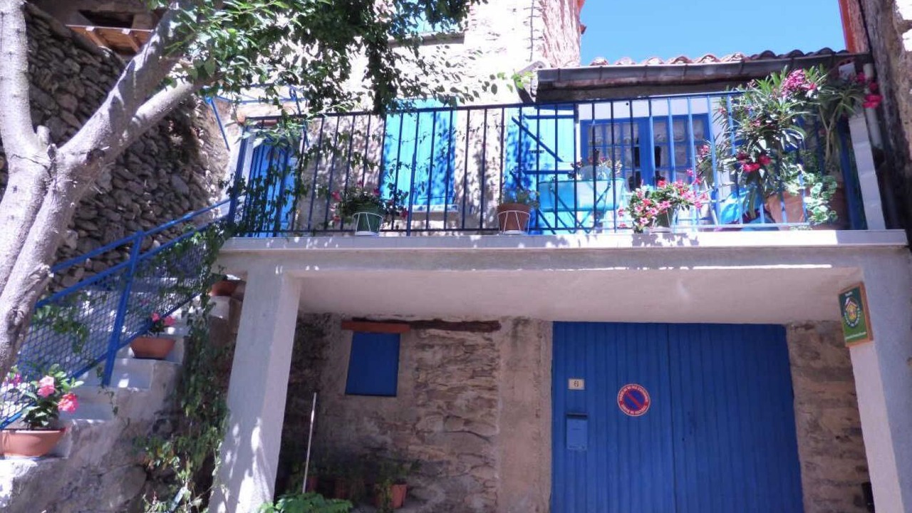 Photo of Outdoor in Clara