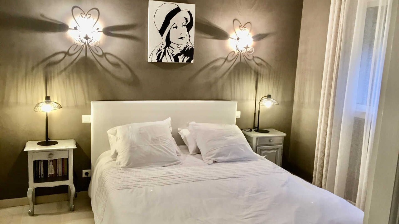 Photo of Bedroom in Saint-Feliu-d'Avall