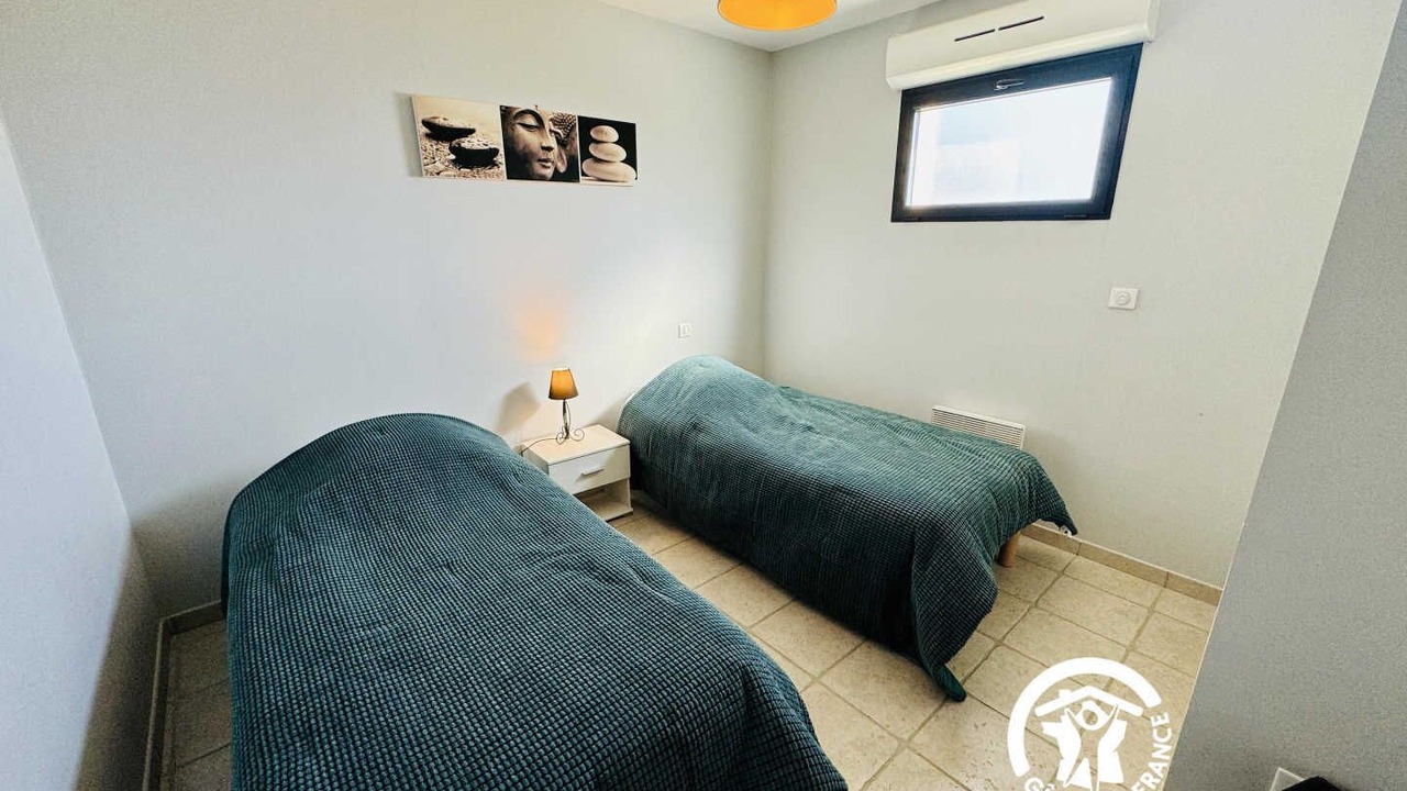 Photo of Bedroom in Roquefort-des-Corbieres