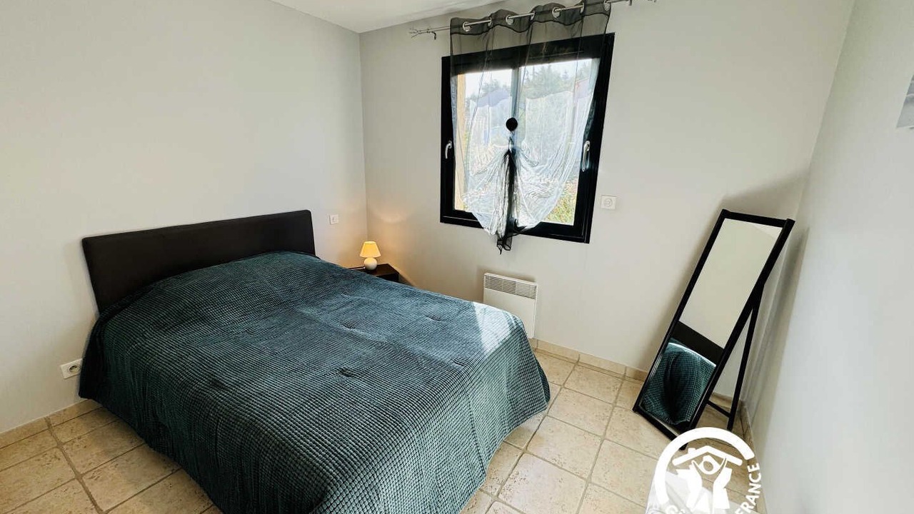 Photo of Bedroom in Roquefort-des-Corbieres