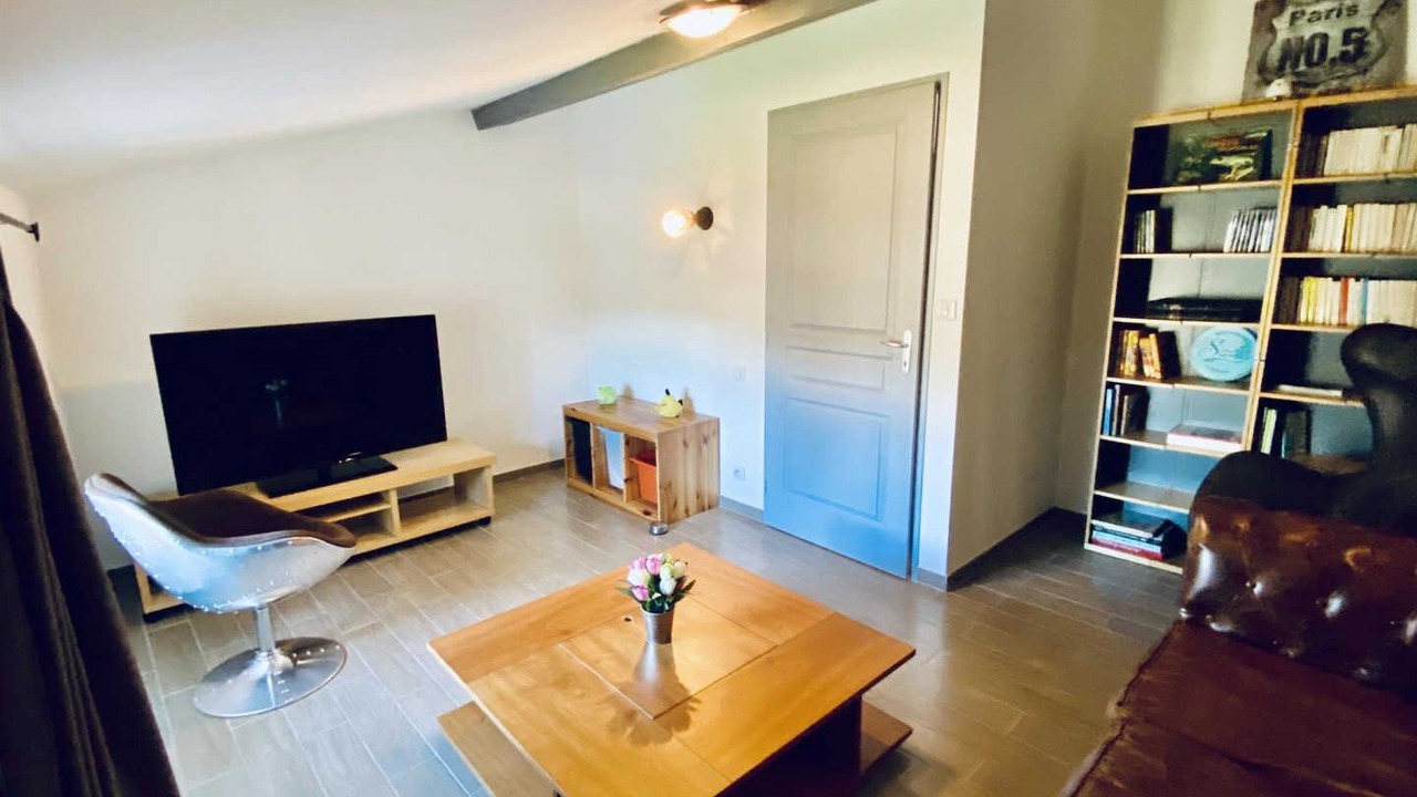 Photo of Livingroom in Couiza