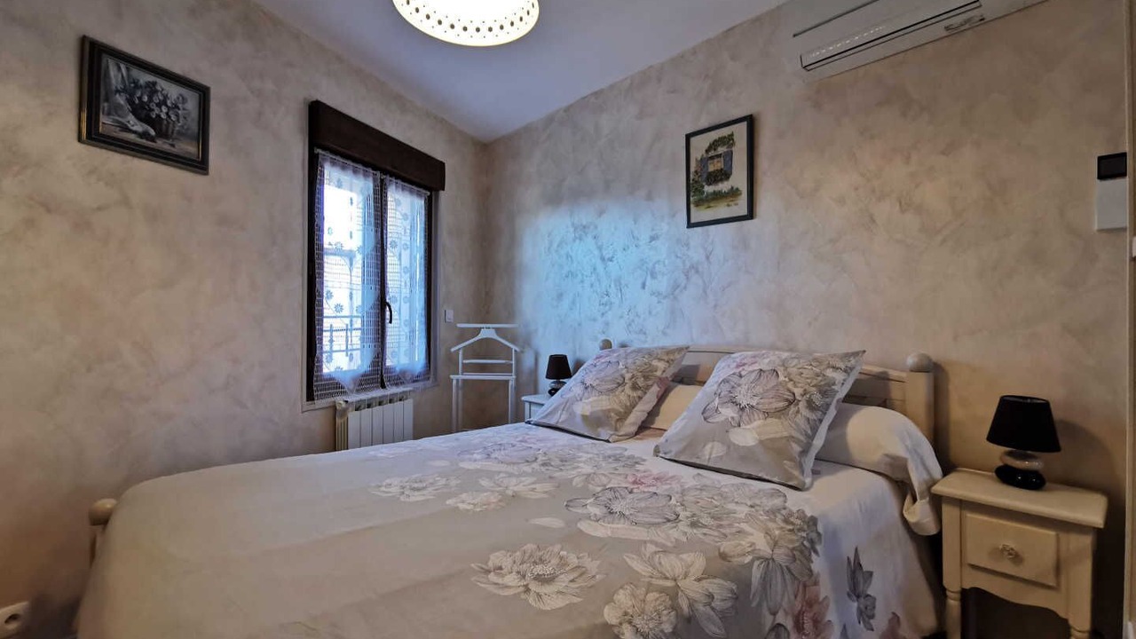 Photo of Bedroom in Laroque-des-Alberes