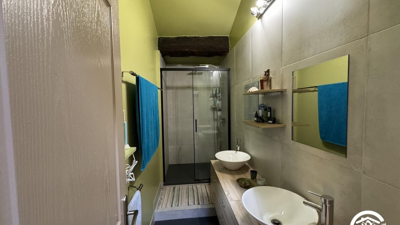 Photo of Bathroom in Port-Vendres
