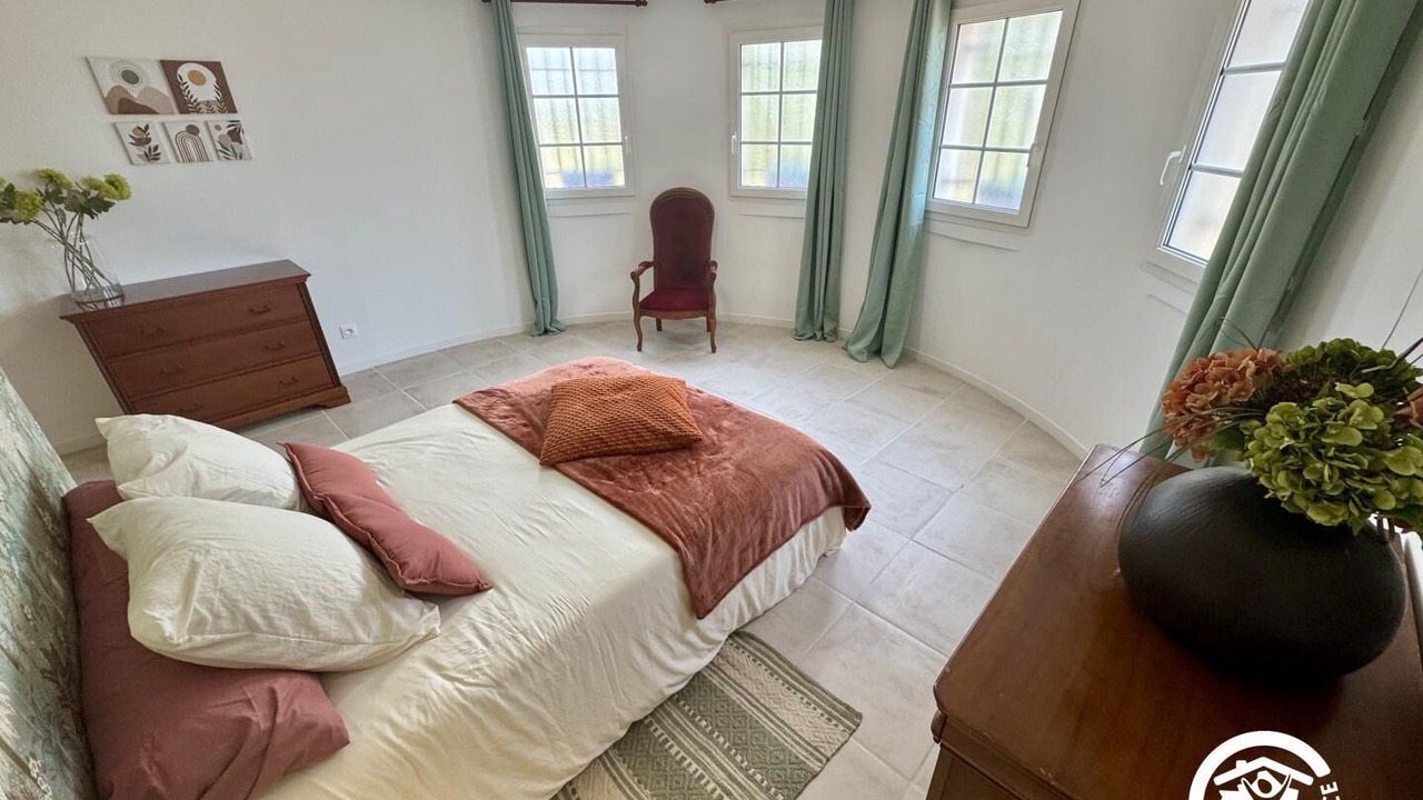 Photo of Bedroom in Roullens