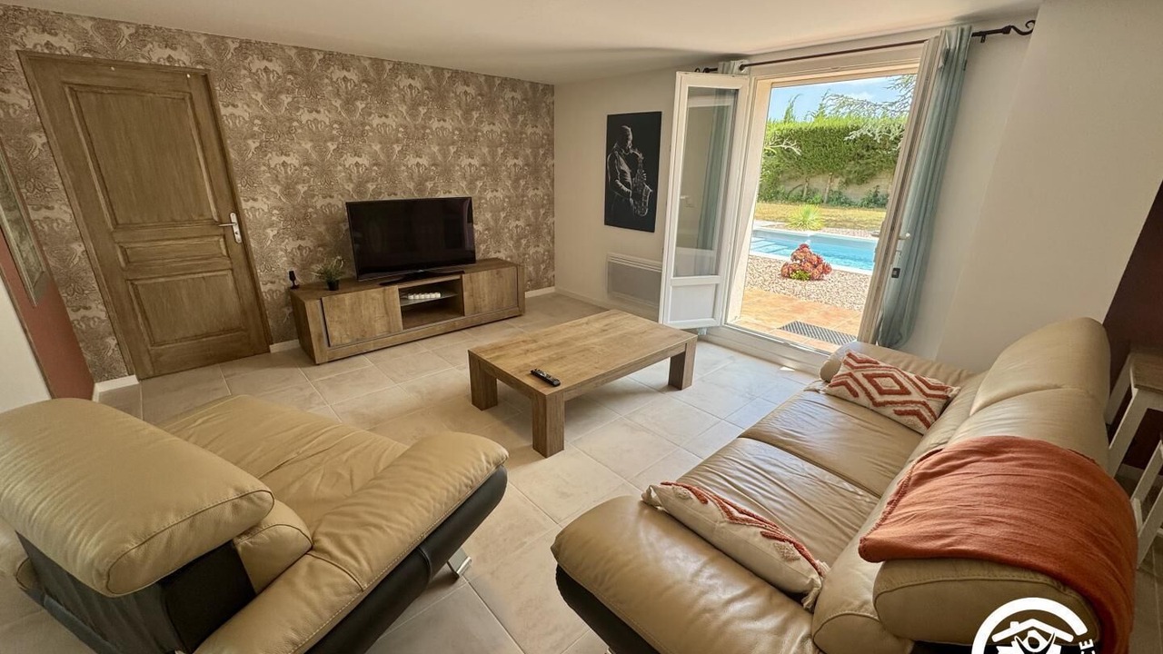 Photo of Livingroom in Roullens