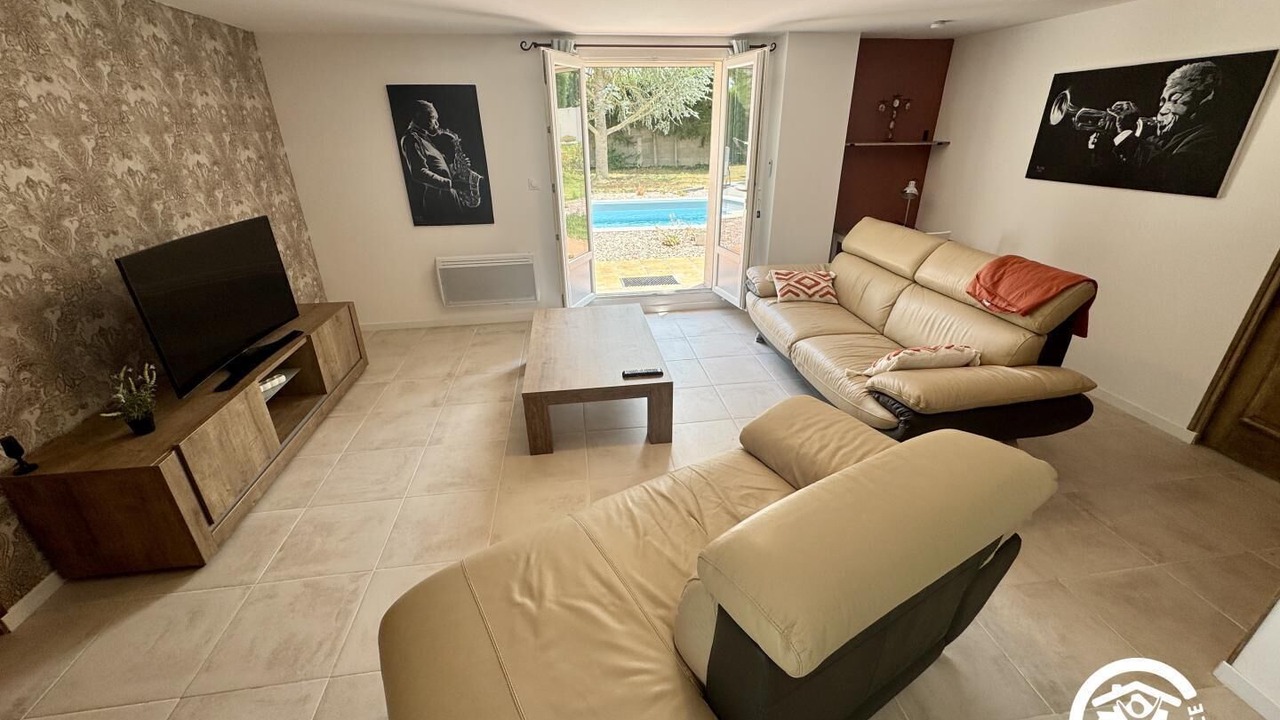 Photo of Livingroom in Roullens