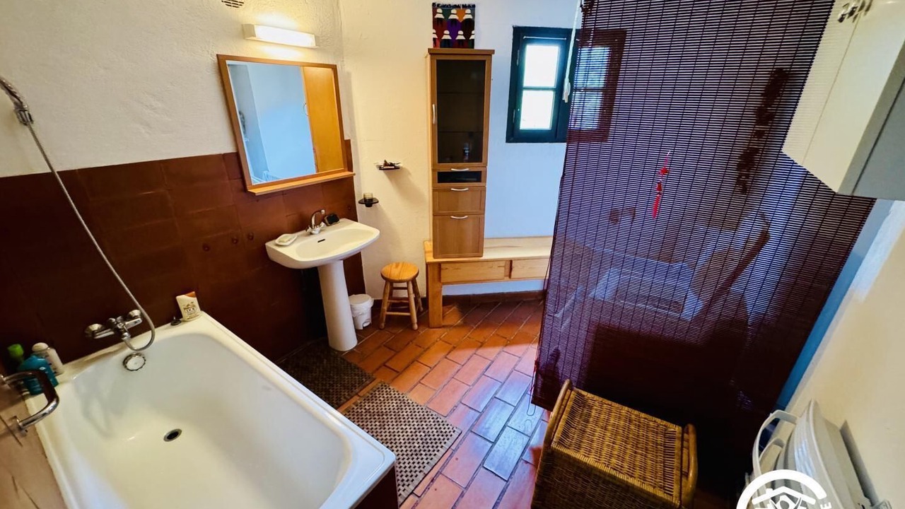 Photo of Bathroom in Treilles