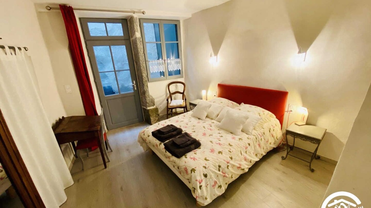 Photo of Bedroom in Caunes-Minervois