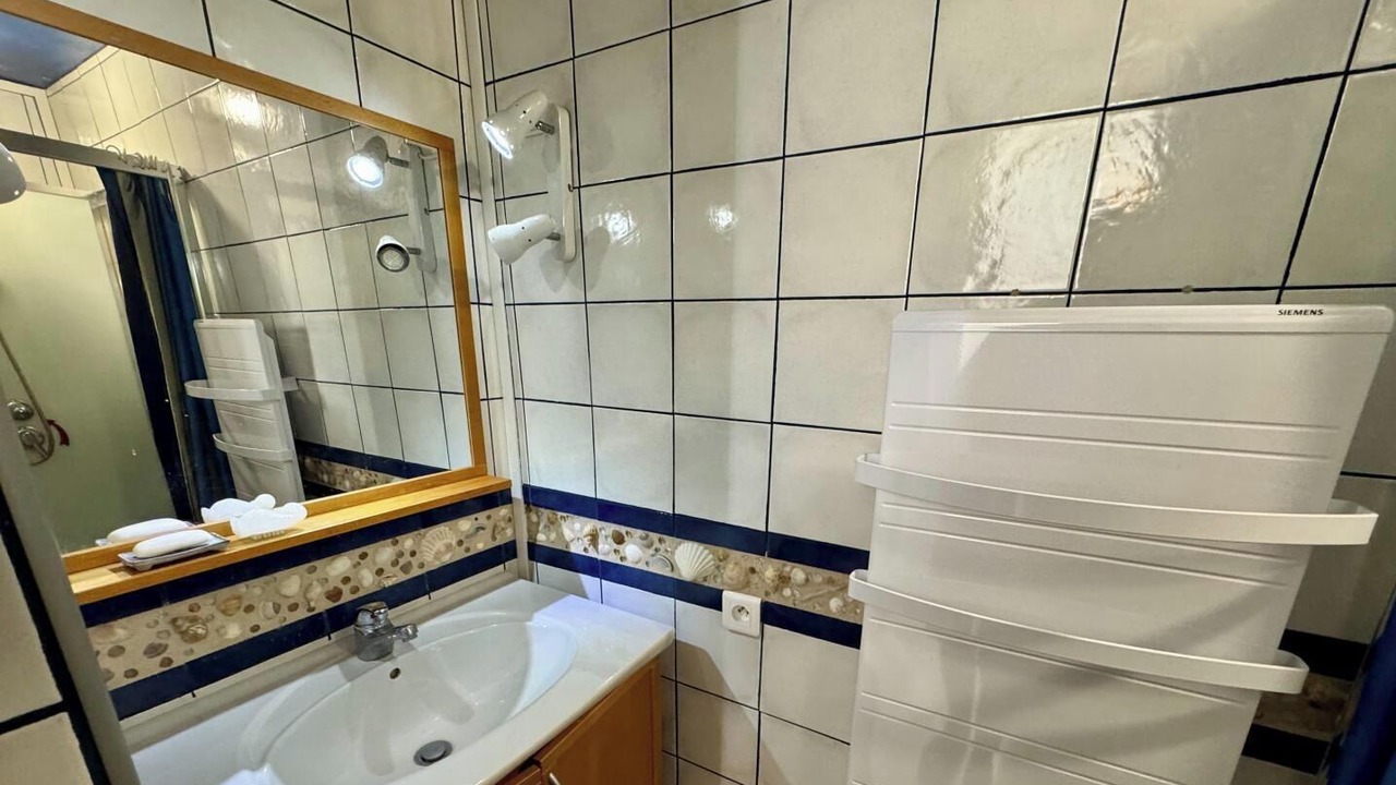 Photo of Bathroom in Bages