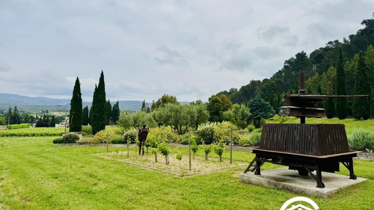 Photo of Outdoor in Villeneuve-Minervois