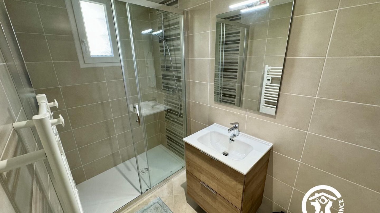 Photo of Bathroom in Montolieu