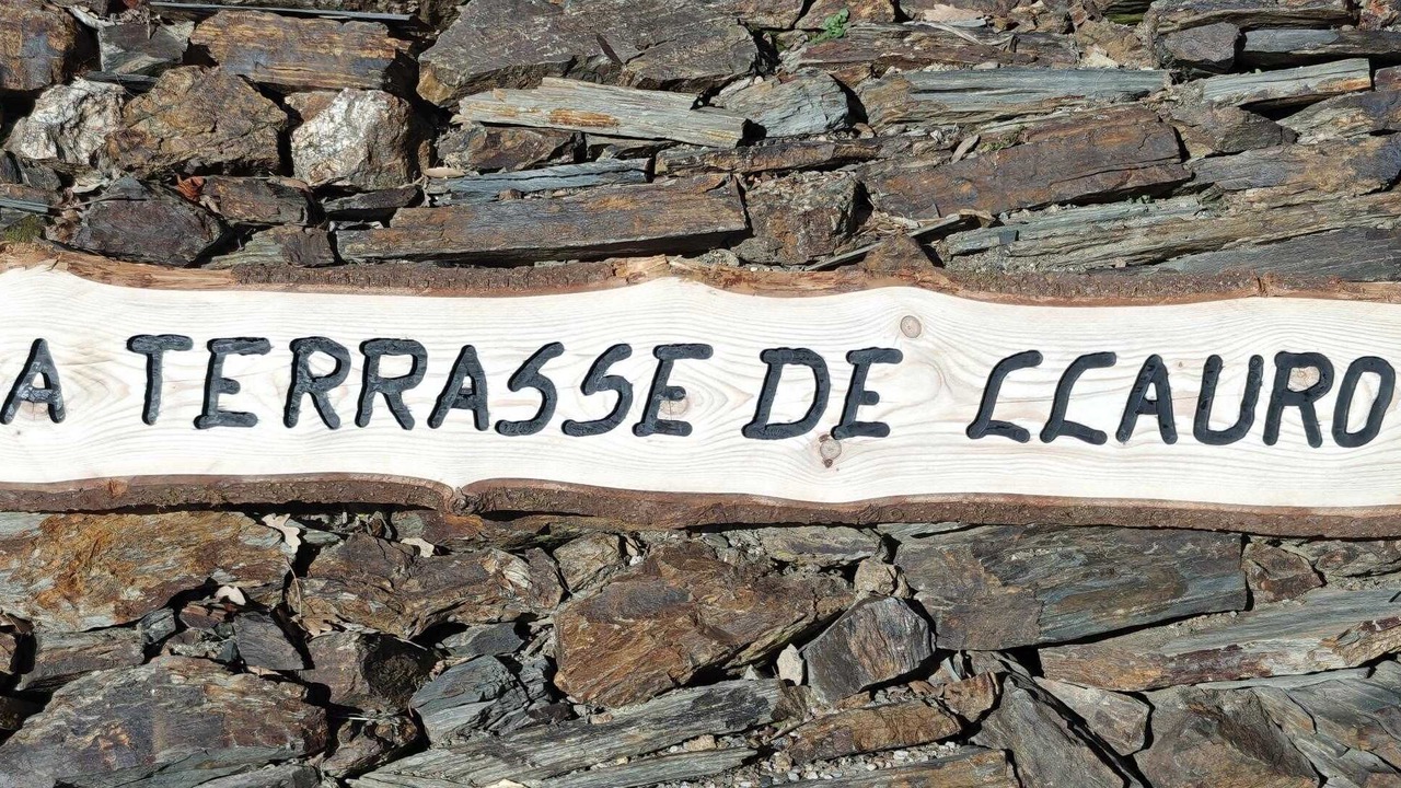 Photo of Others in Llauro