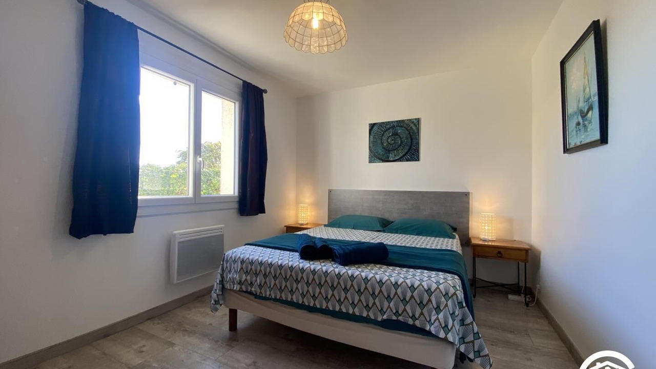 Photo of Bedroom in Llauro