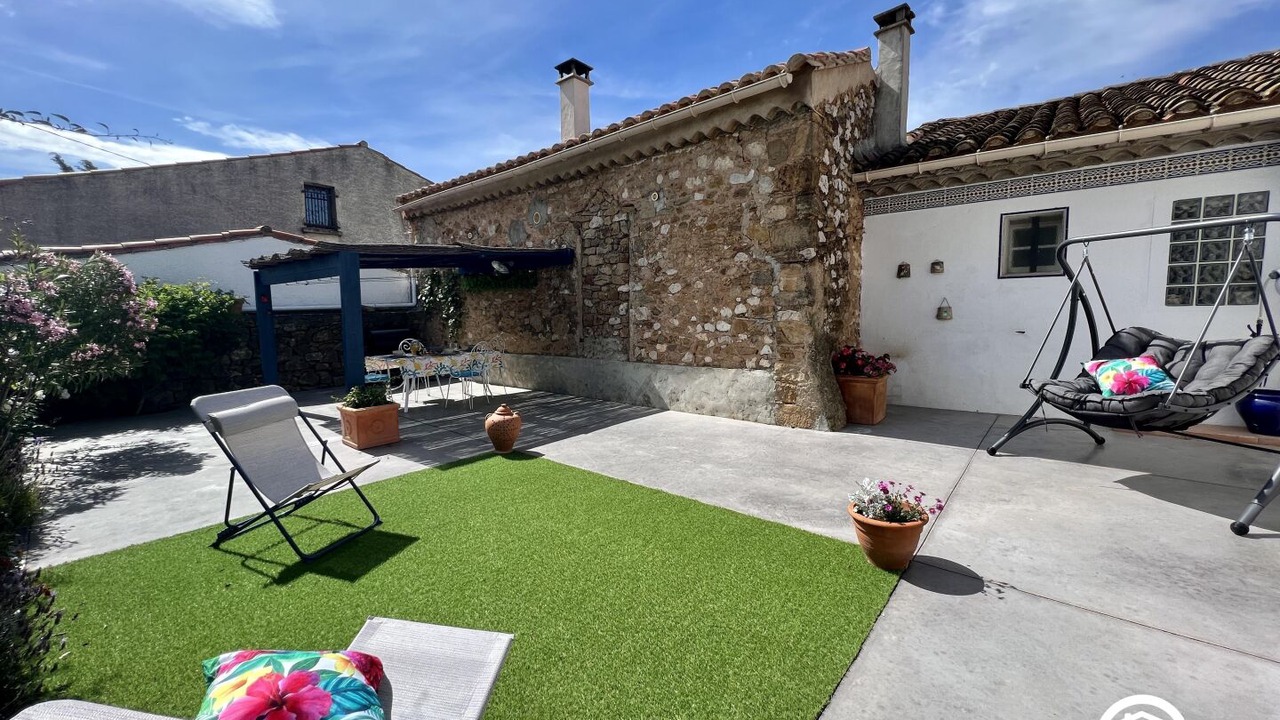 Photo of Patio Balcony in Montseret