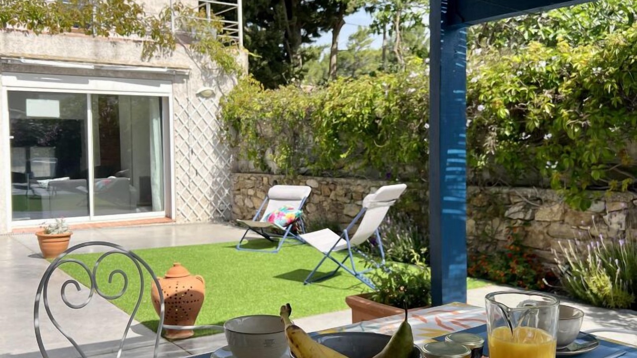Photo of Outdoor in Montseret