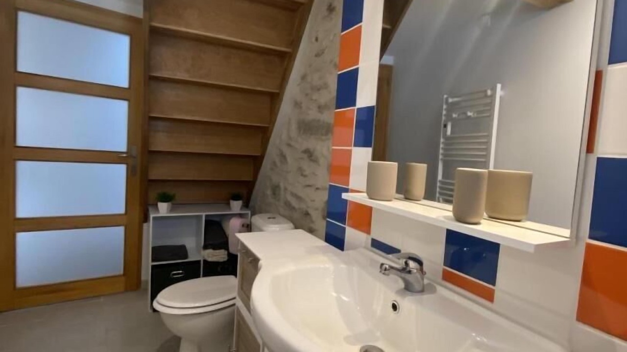 Photo of Bathroom in Clara