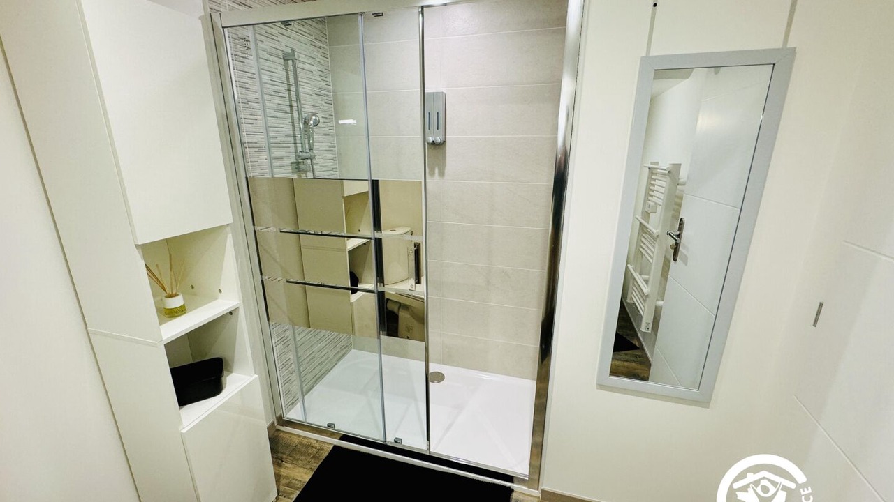 Photo of Bathroom in Lezignan-Corbieres