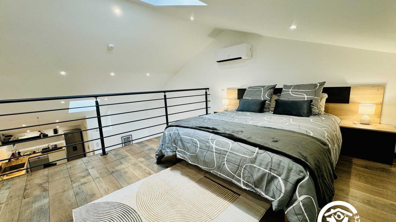 Photo of Bedroom in Lezignan-Corbieres