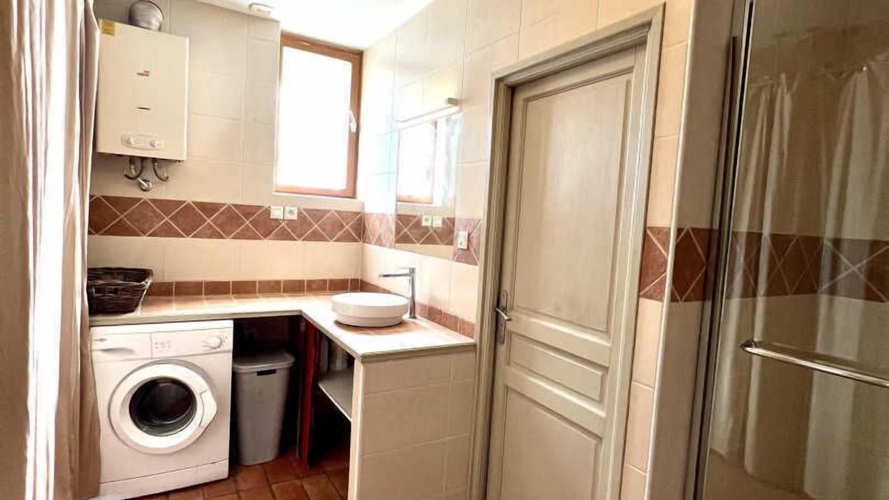 Photo of Bathroom in Embres-et-Castelmaure