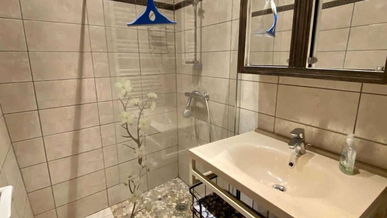 Photo of Bathroom in Salles-d'Aude