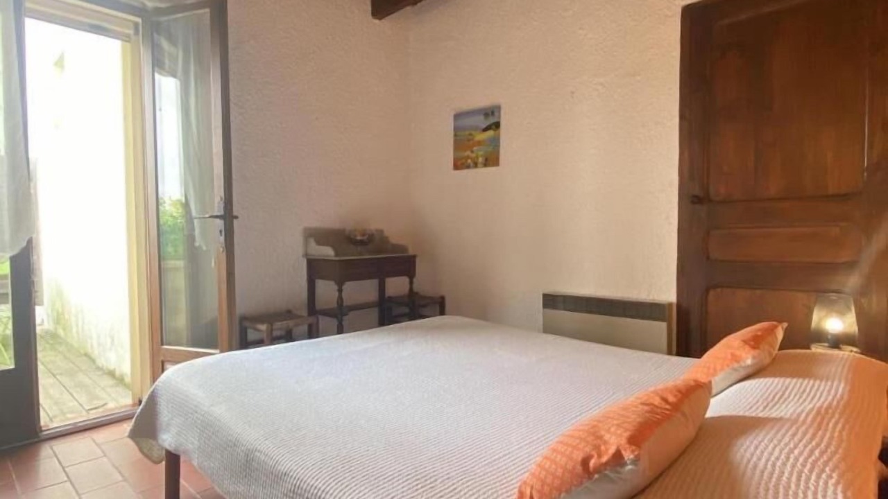 Photo of Bedroom in Alenya