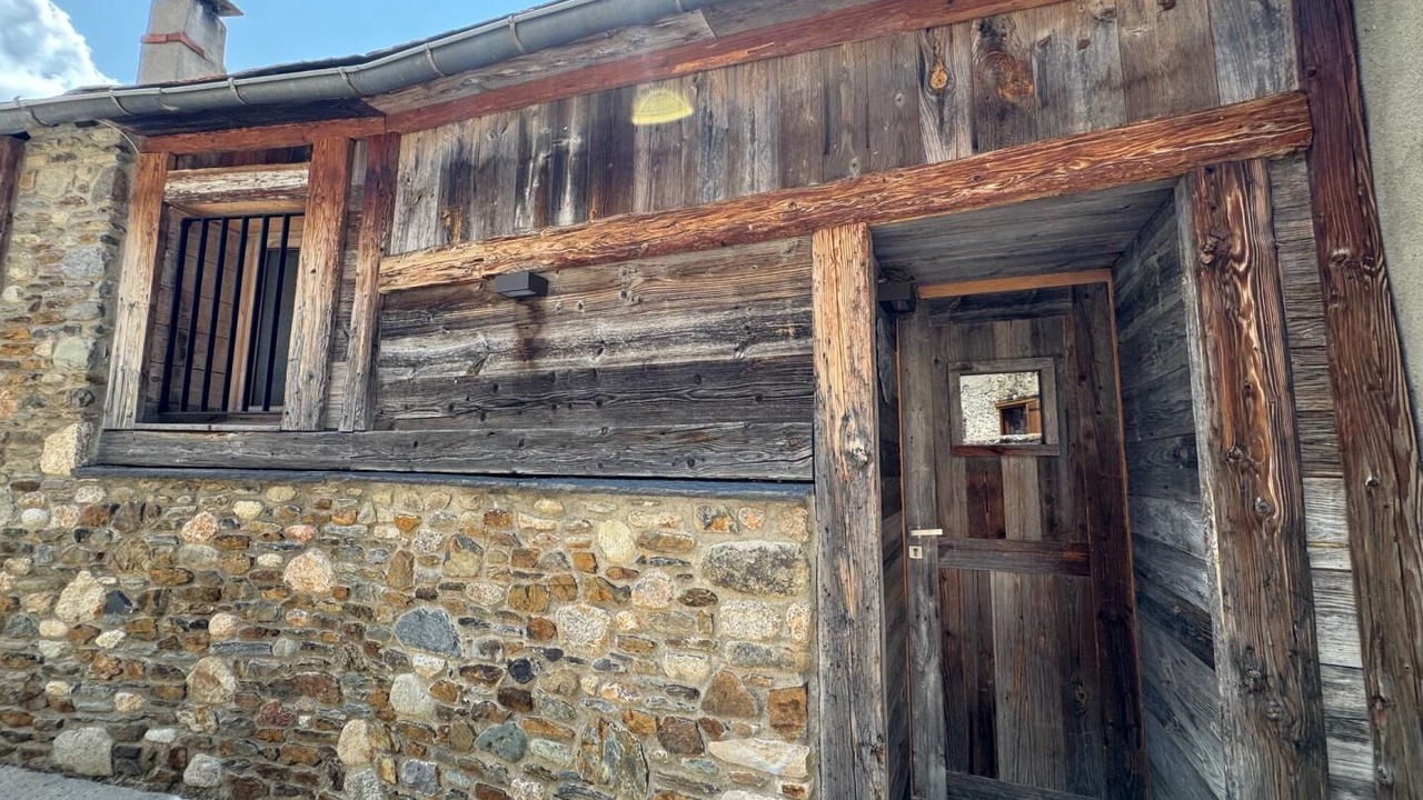 Photo of Outdoor in Llo