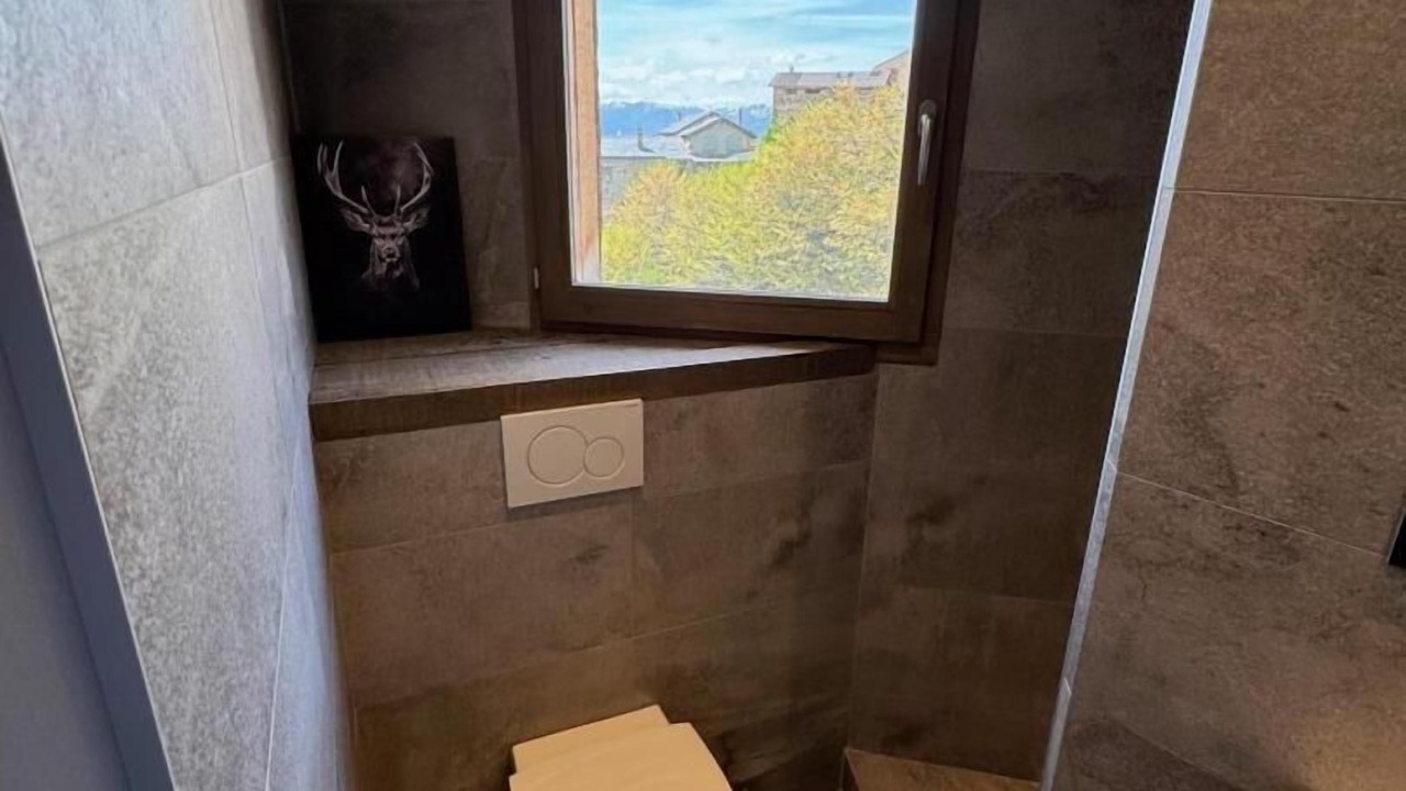 Photo of Bathroom in Llo