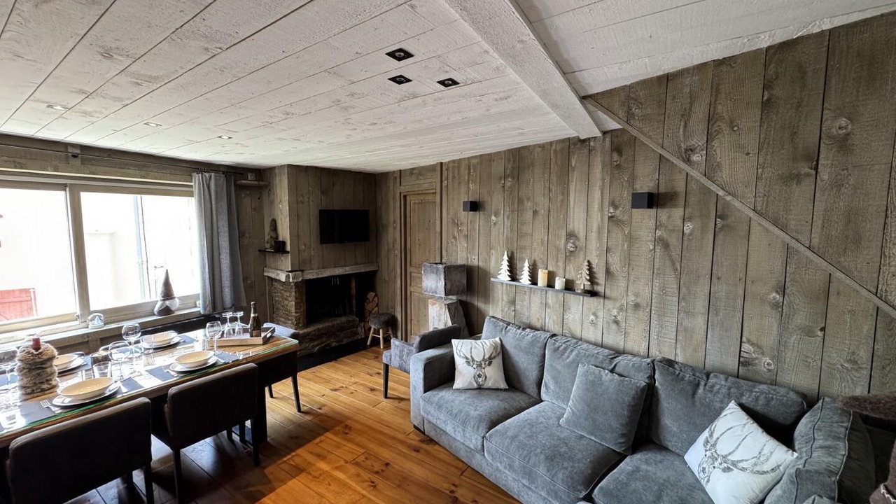 Photo of Livingroom in Llo