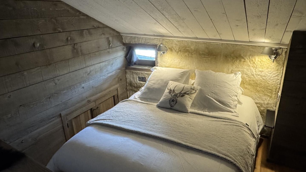 Photo of Bedroom in Llo