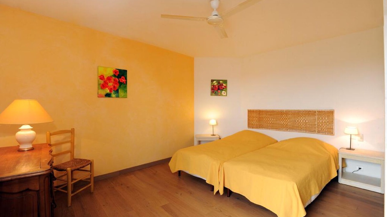 Photo of Bedroom in Thuir
