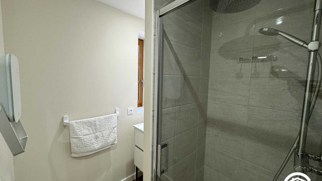 Photo of Bathroom in Coustouges